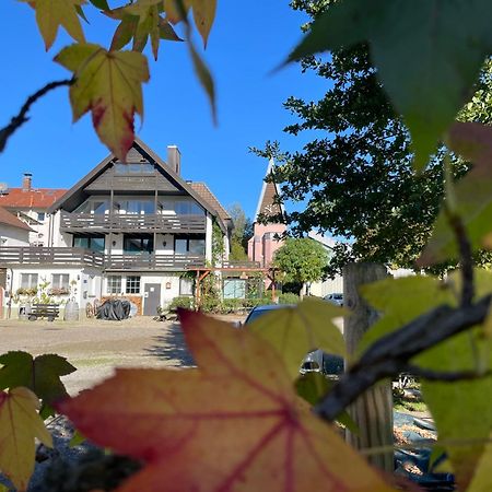 Gasthaus Hirschenstube & Gaestehaus Gehri Waldkirch Eksteriør billede