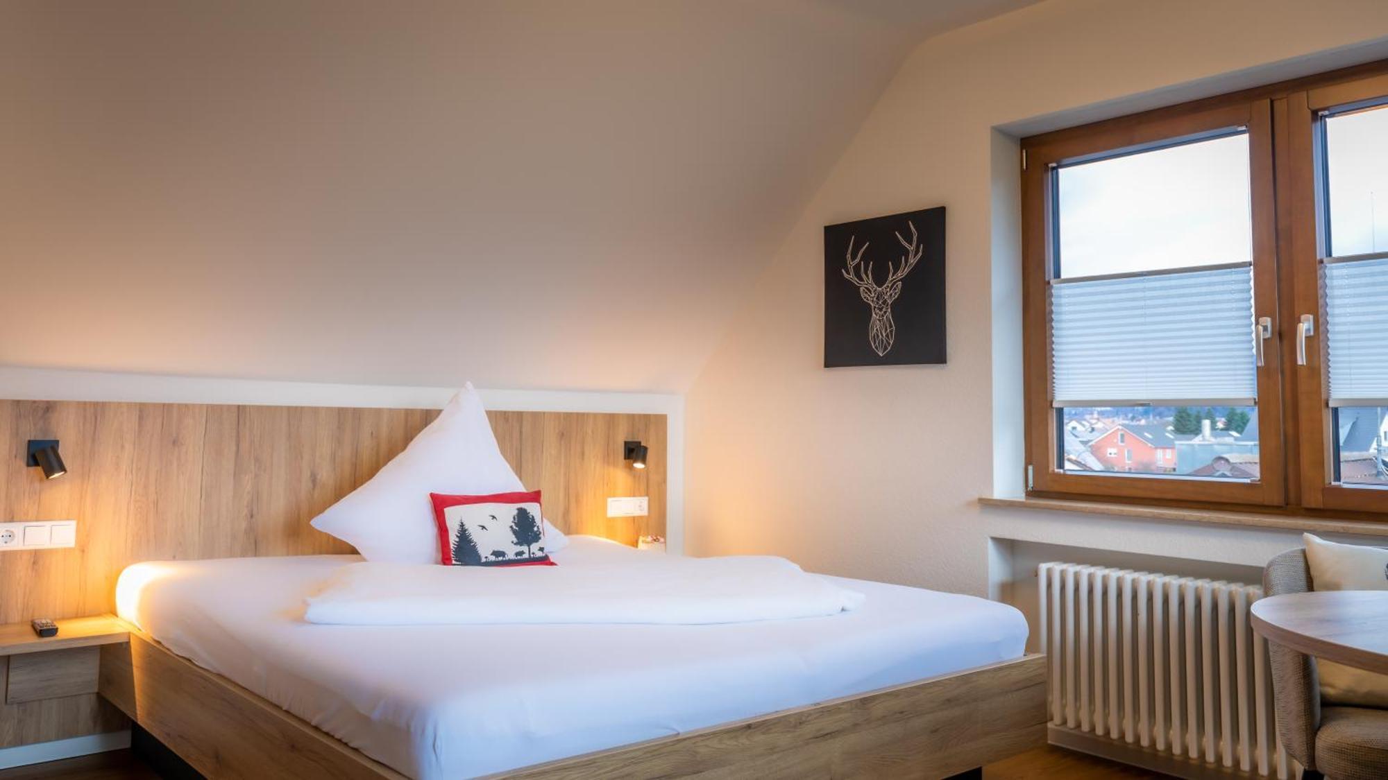 Gasthaus Hirschenstube & Gaestehaus Gehri Waldkirch Eksteriør billede